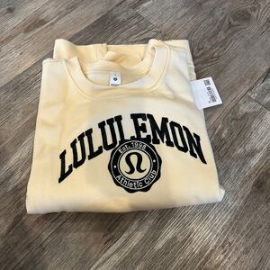 NEW with tags! Lululemon Perfectly Oversized Crew *Graphic
Butter Cream XL